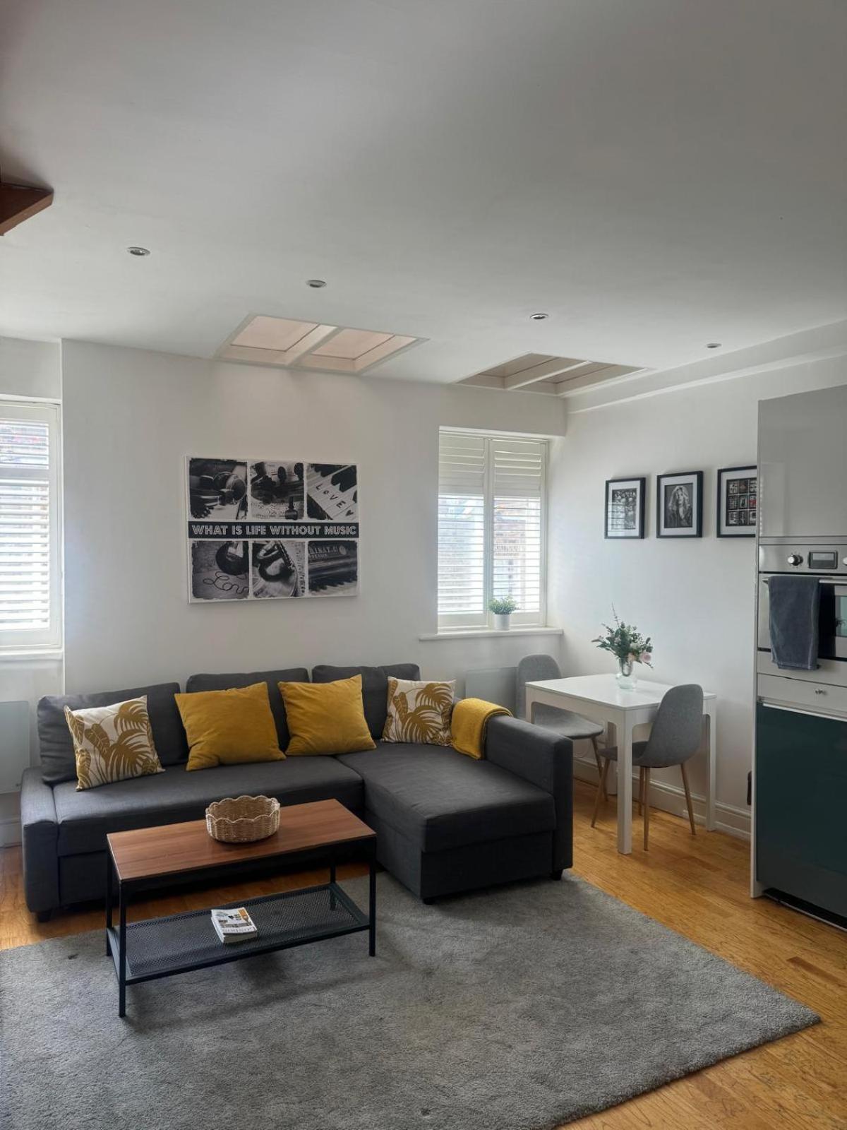 Tanya'S Flat-Lovely 1 Bed In The Heart Of Central Londra Exterior foto